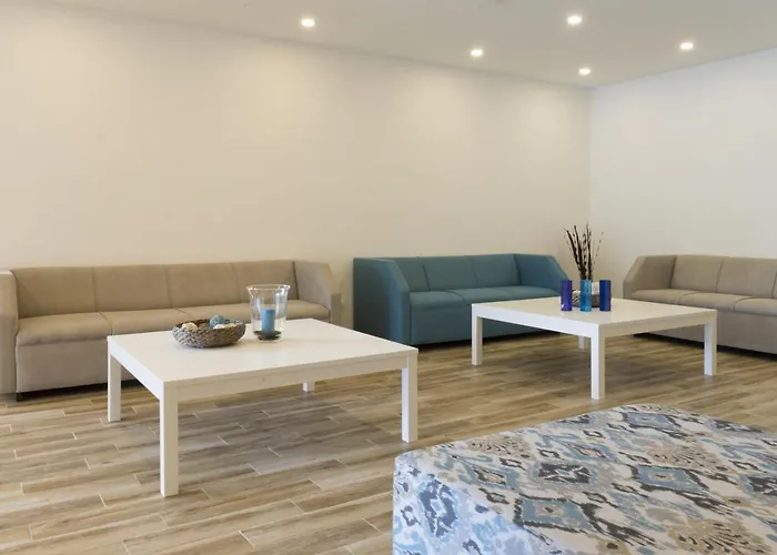 Amazonas Готель